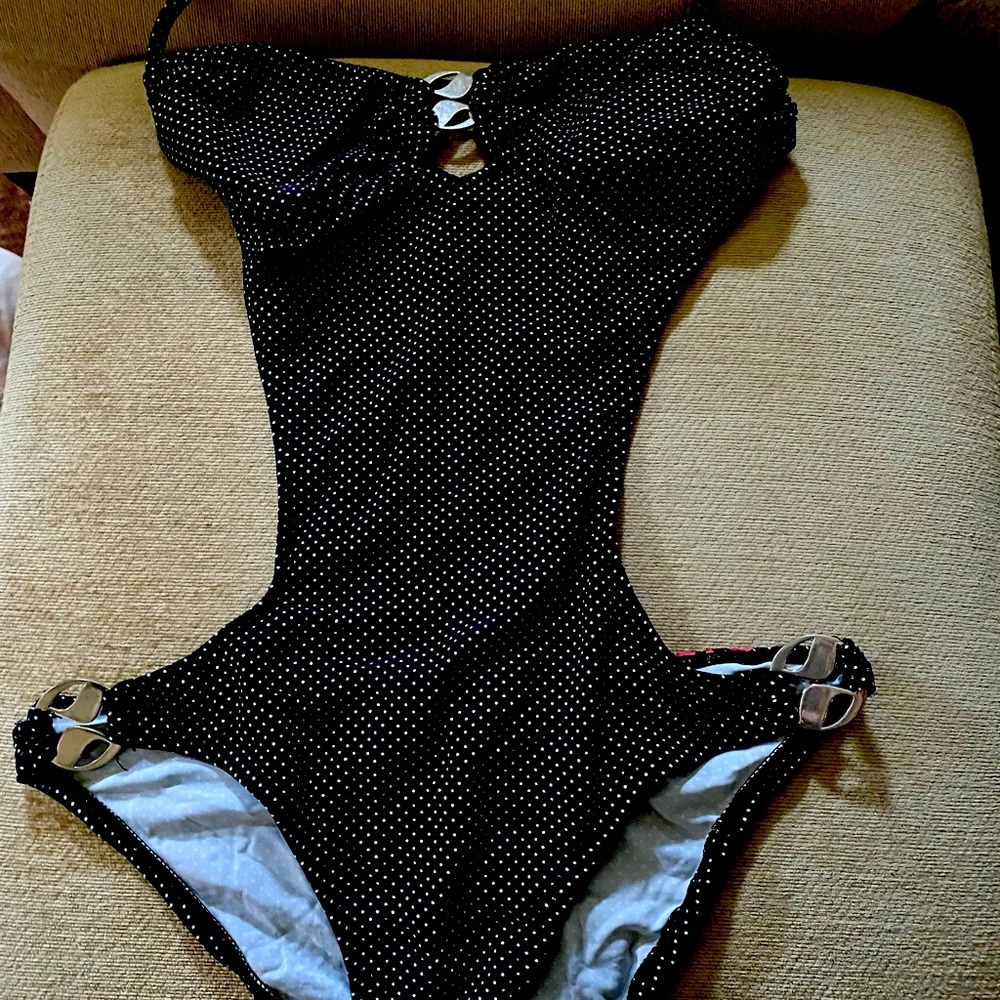 Monokini - Spilt Brand - size Medium